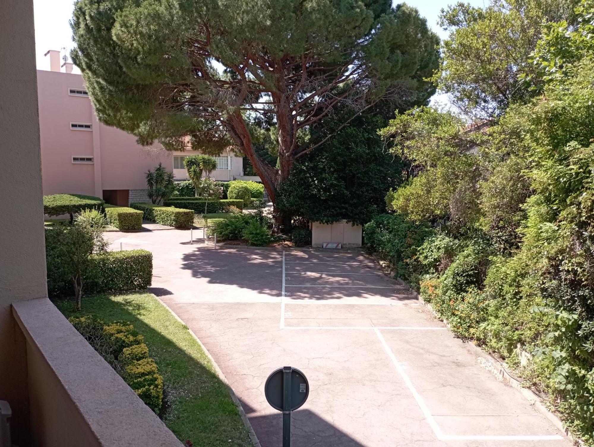 Bel Appartement Bord De Mer A St Cyr Sur Mer Saint-Cyr-sur-Mer Exterior foto